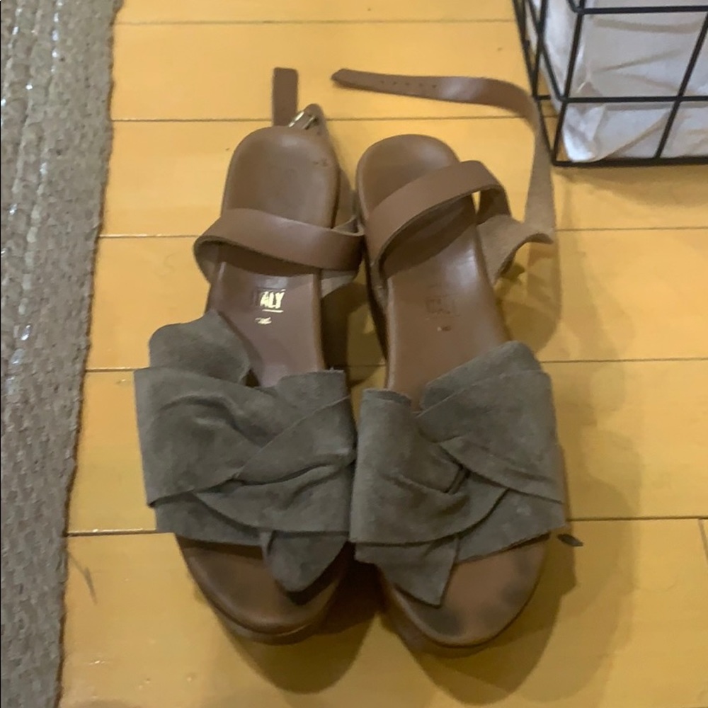 SEYCHELLES wooden wedges with ankle straps